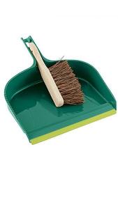 Gardman Crest Gardener’s Mate Dustpan and Brush